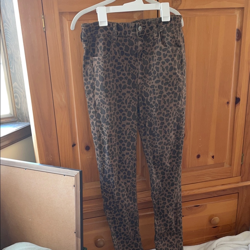 American Eagle Outfitters Cheetah Skinny Jeans 🦅🐆 - Picture 3 of 17